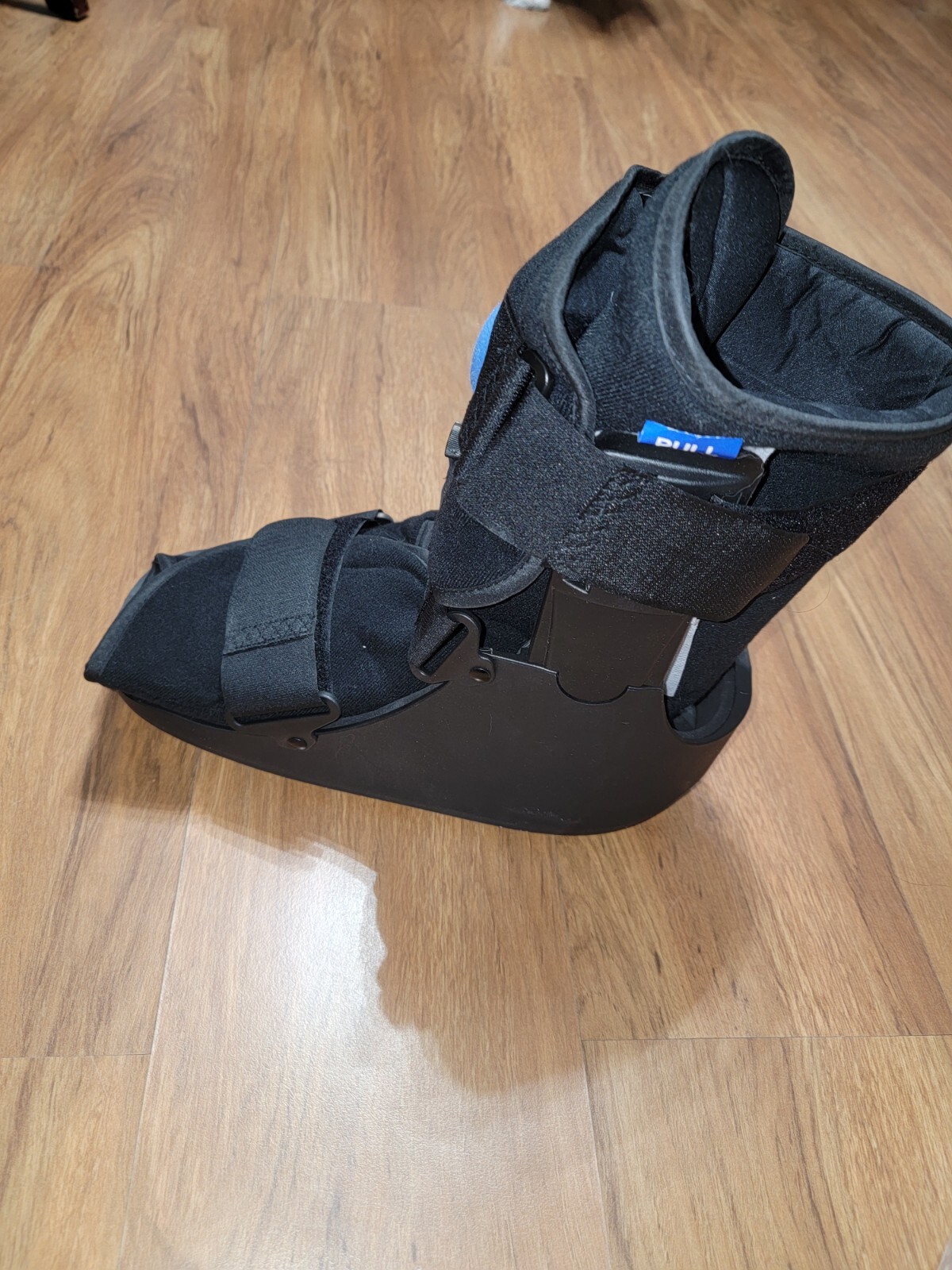 MEDIUM Advanced Orthopedics Low Profile Air Walker (Low Top) XL