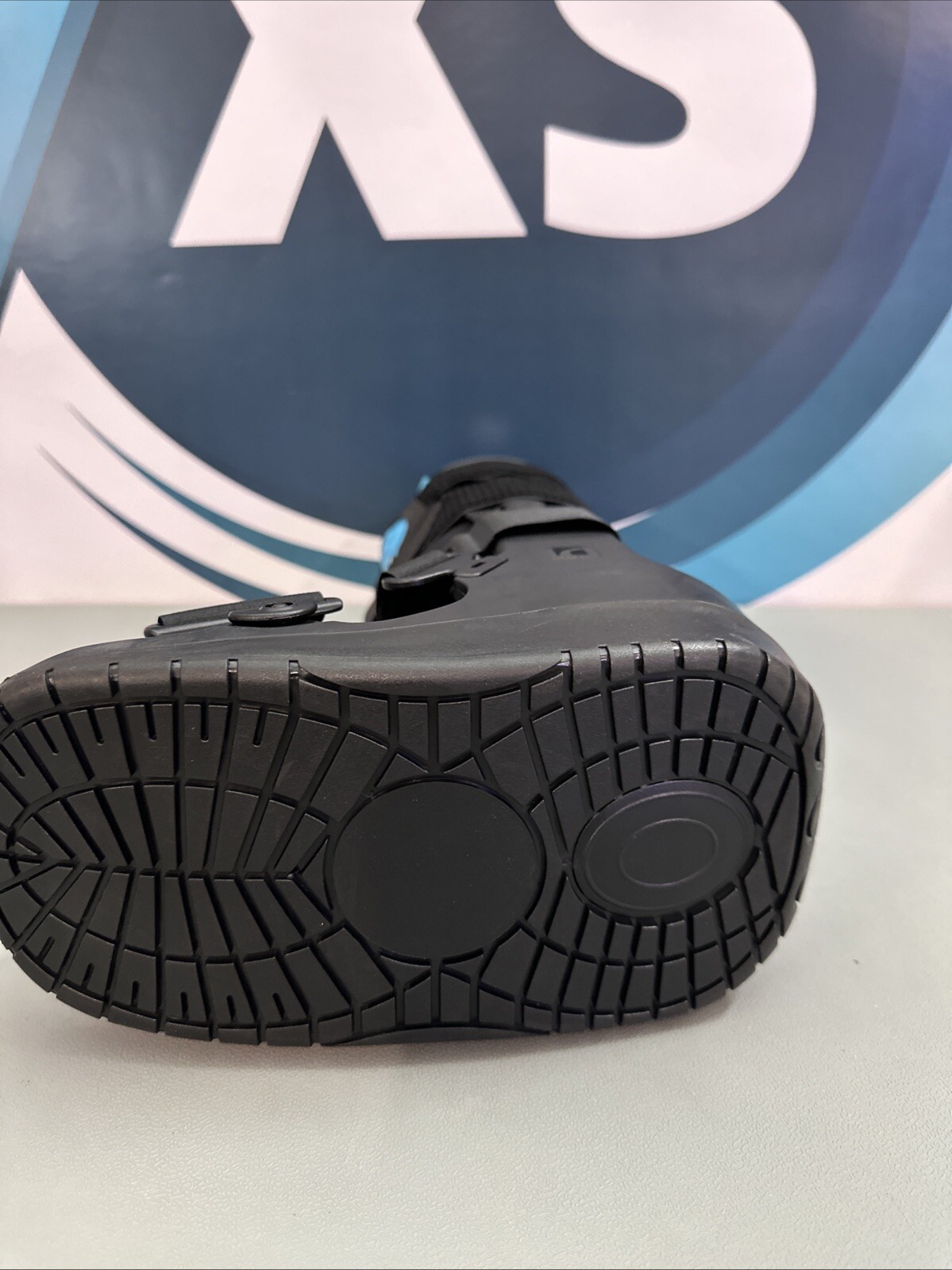 Ossur Formfit Equalizer Air Walker Boot, Small, A-W0400BLK New Open Box