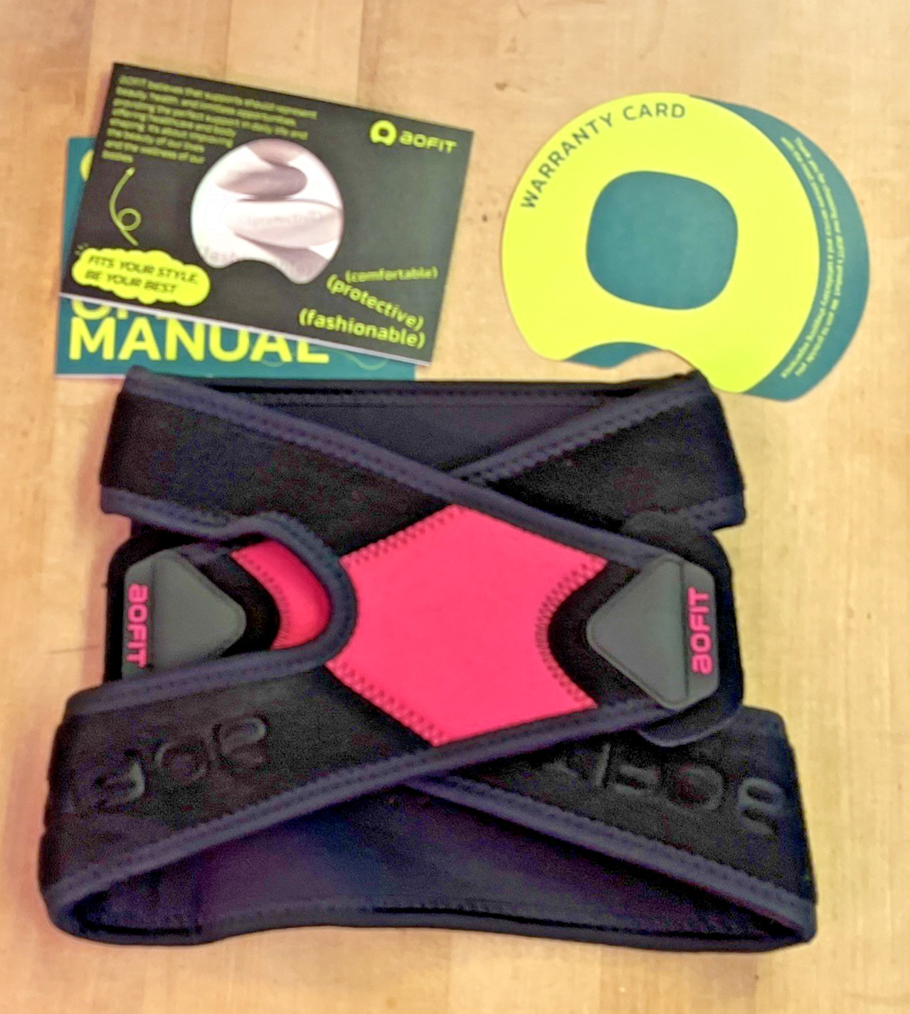 Aofit Ultra Support Essential UNISEX PINK/BLACK Adjustable KNEE Brace – MEDIUM