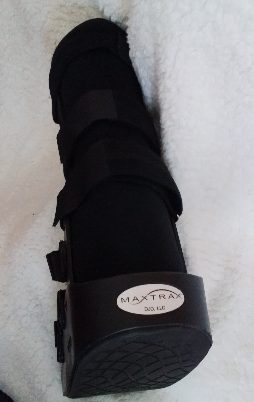 Maxtrax DJO, LLC. Air Walker Pneumatic Orthopedic Walking Boot Size Medium