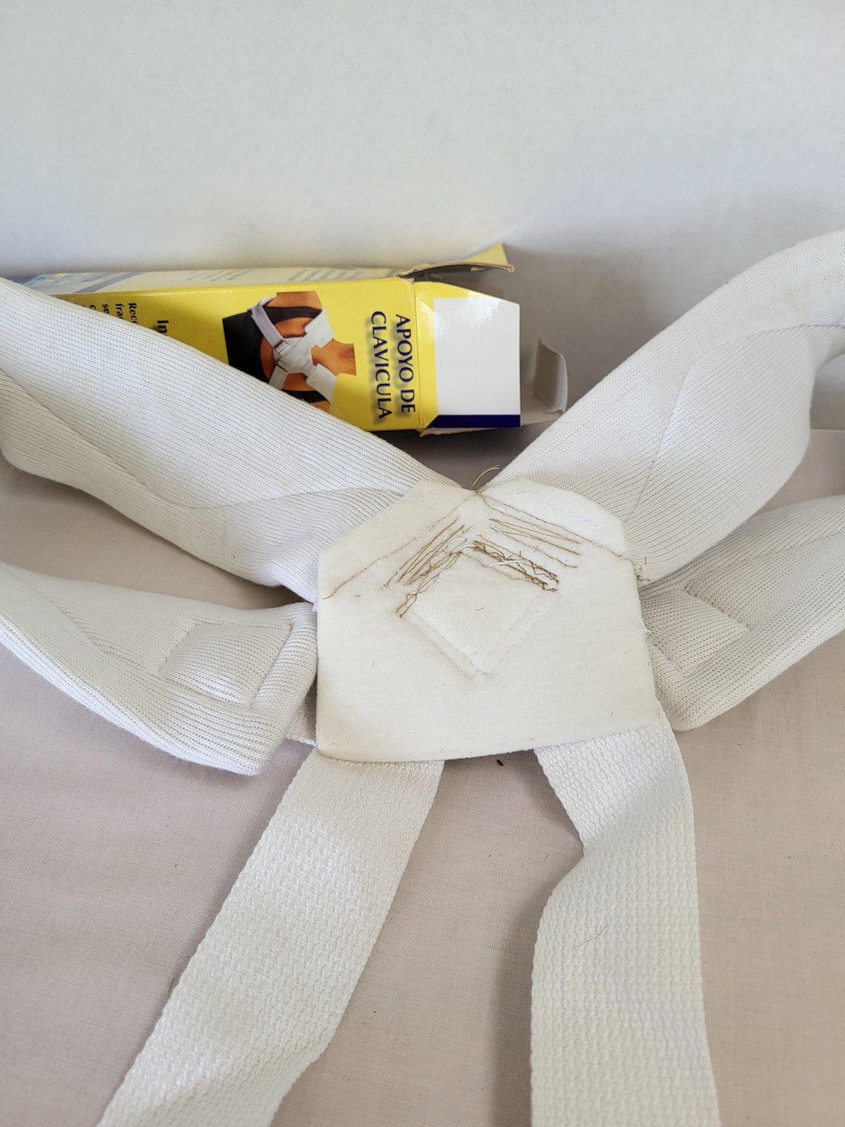 Clavicle Support Shoulder Brace ProCare Felt Foam Buckle Closure Large Preowned