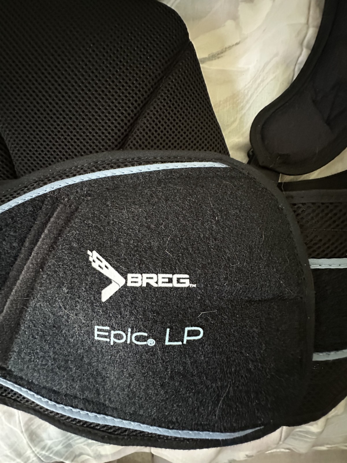 BRAND NEW! BREG EPIC LP BACK BRACE WITH ADJUSTABLE STRAPS AND SECURE ENCLOSURES