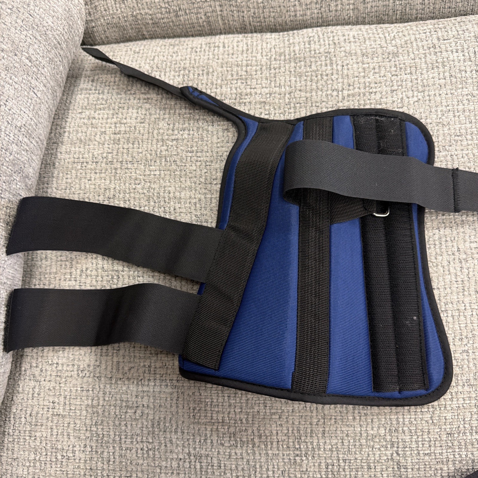FOAM WRIST SPLINT, LEFT, LARGE, BLUE, PROCARE, STEEL IMMOBILIZATION