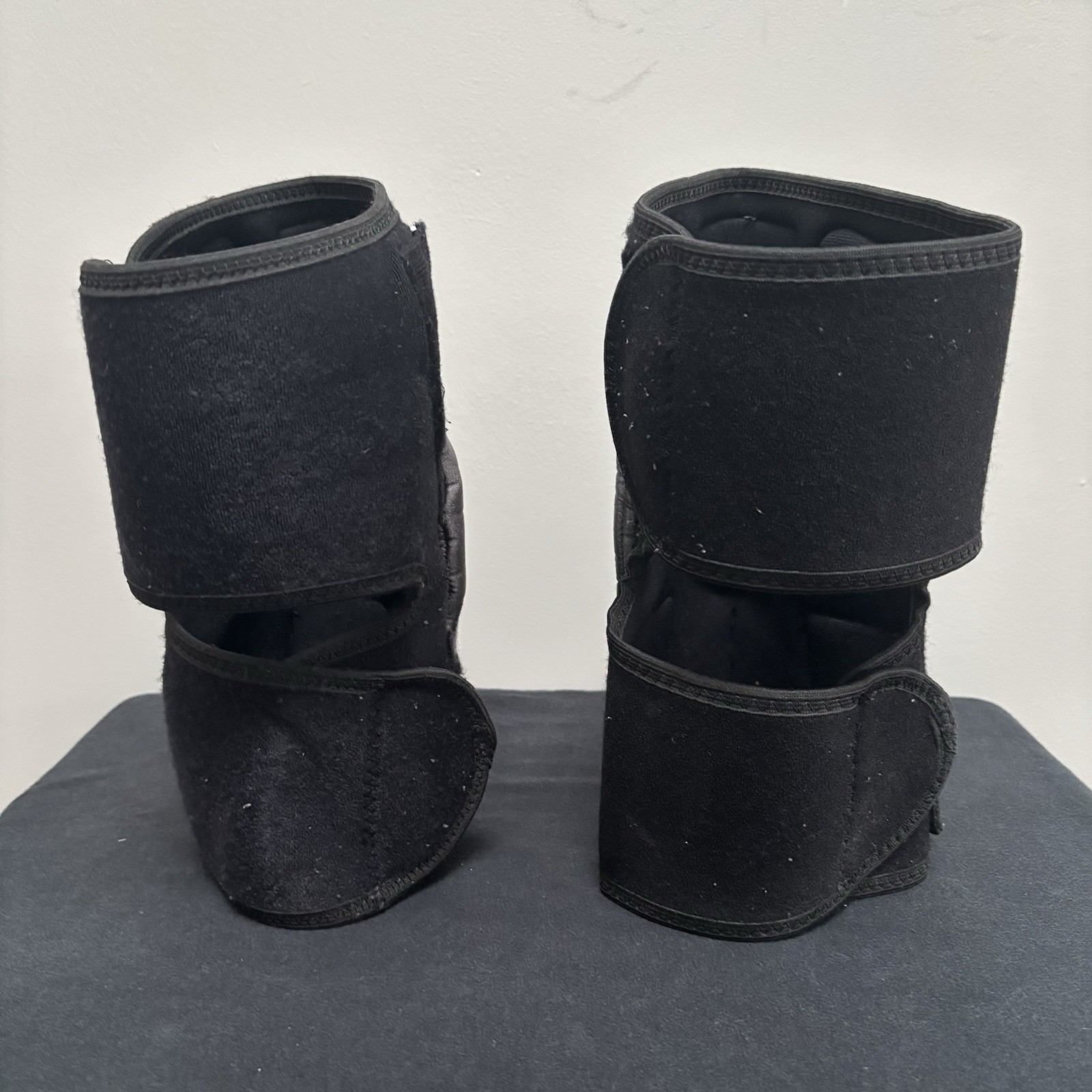 MUELLER Adjustable Hinged Knee Brace w Metal Support Size Large/XL Pain Relief