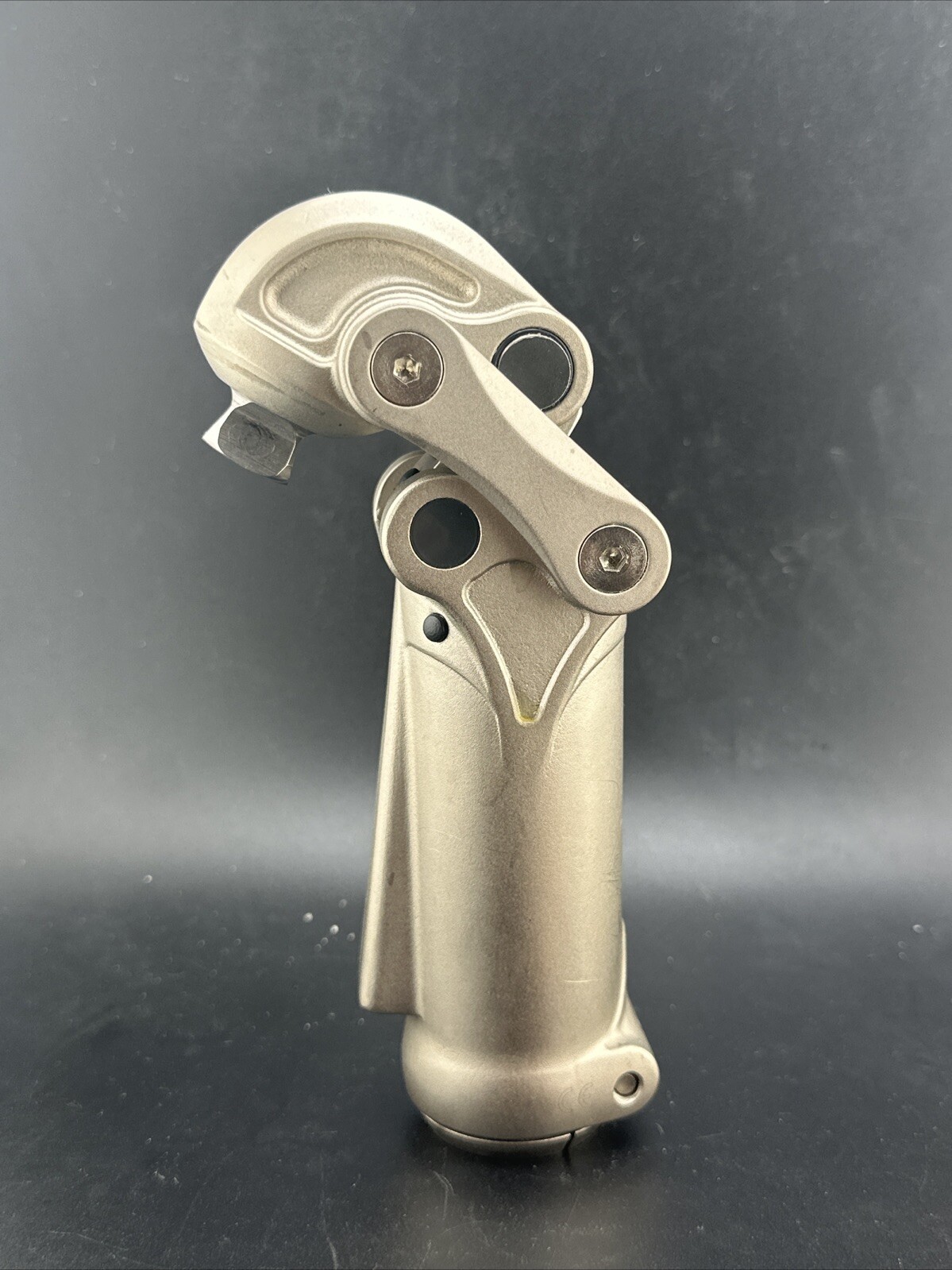 Medi Ossur OP2 Polycentric Pneumatic Prosthetic Knee.