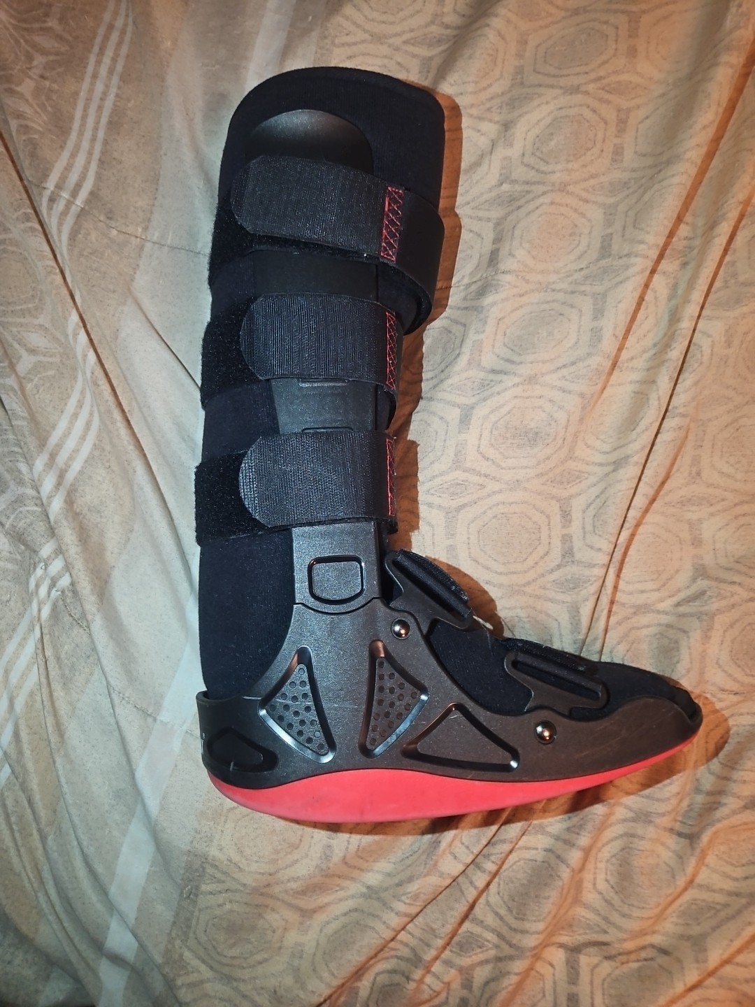 Xcel Trax Orthopedic Walking Boot Size Medium **USED**
