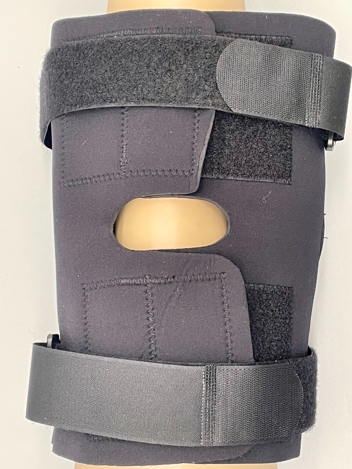 2X Large Neoprene Hinged Knee Brace Orthosis, With Front Closure. NEW.