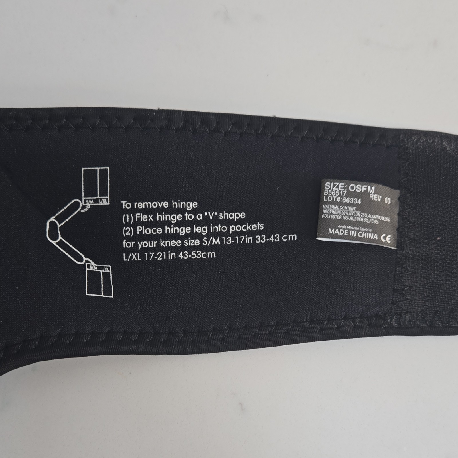 Mueller Adjustable Hinged Knee Brace Maximum Support Size S/M
