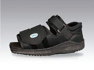 MedSurg Black Post-Op Shoe Small Strapless Forefoot Closure MQM1B