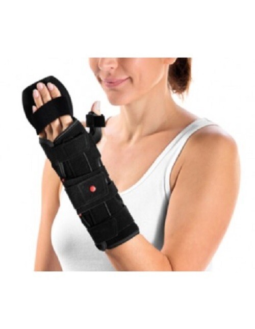 Donjoy PolyForm Wrist-Finger & Thumb Brace SIZE M WRIST 16-19 cm