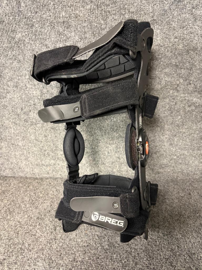 Breg Fusion Women’s OA Plus Osteoarthritis Large Right Knee Brace