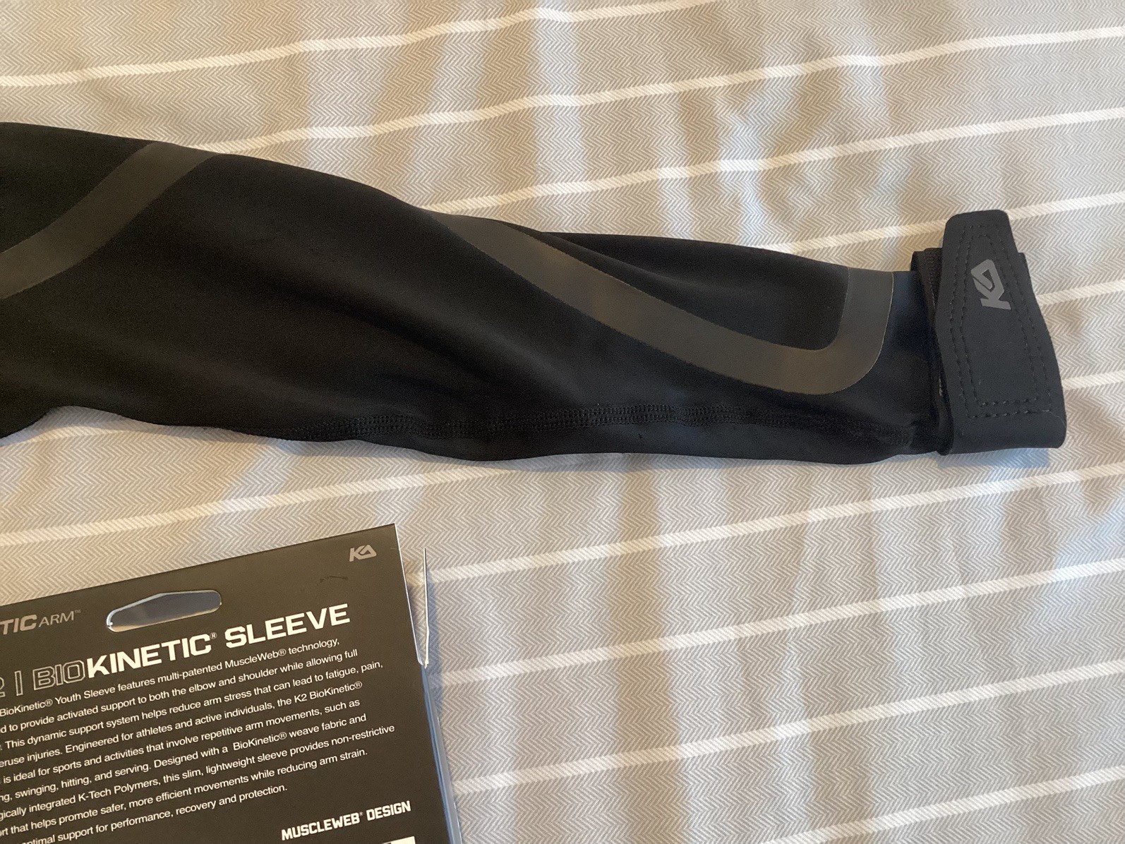 KINETIC ARM K2 Youth Sleeve Shoulder/Elbow/Arm Stabilizer, Black (Medium/Left)