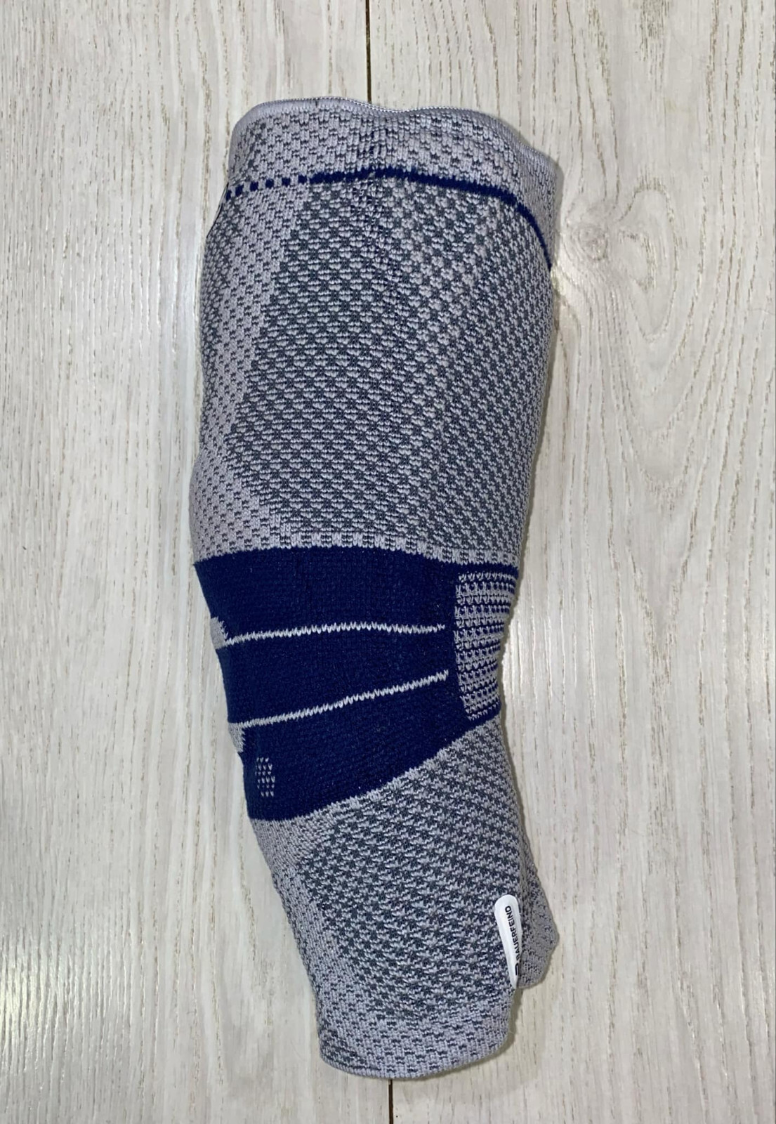 BAUERFEIND GENU TRAIN Mit Silikonrand A3 Size 3 Arthritis Knee Brace
