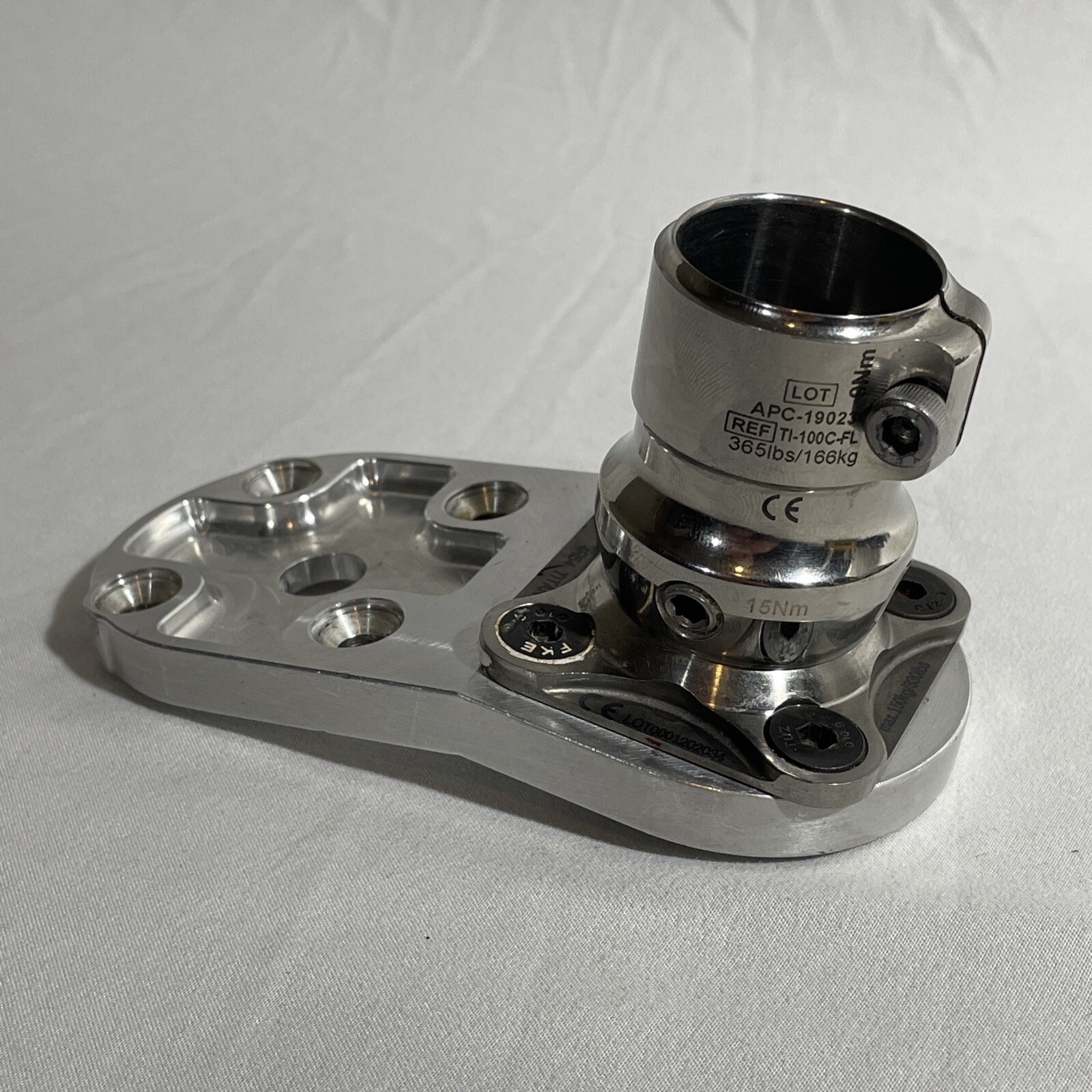 Bulldog Prosthetic 15FL-PL Flexion Plate + Ottobock 4R54 + APC Tube Clamp