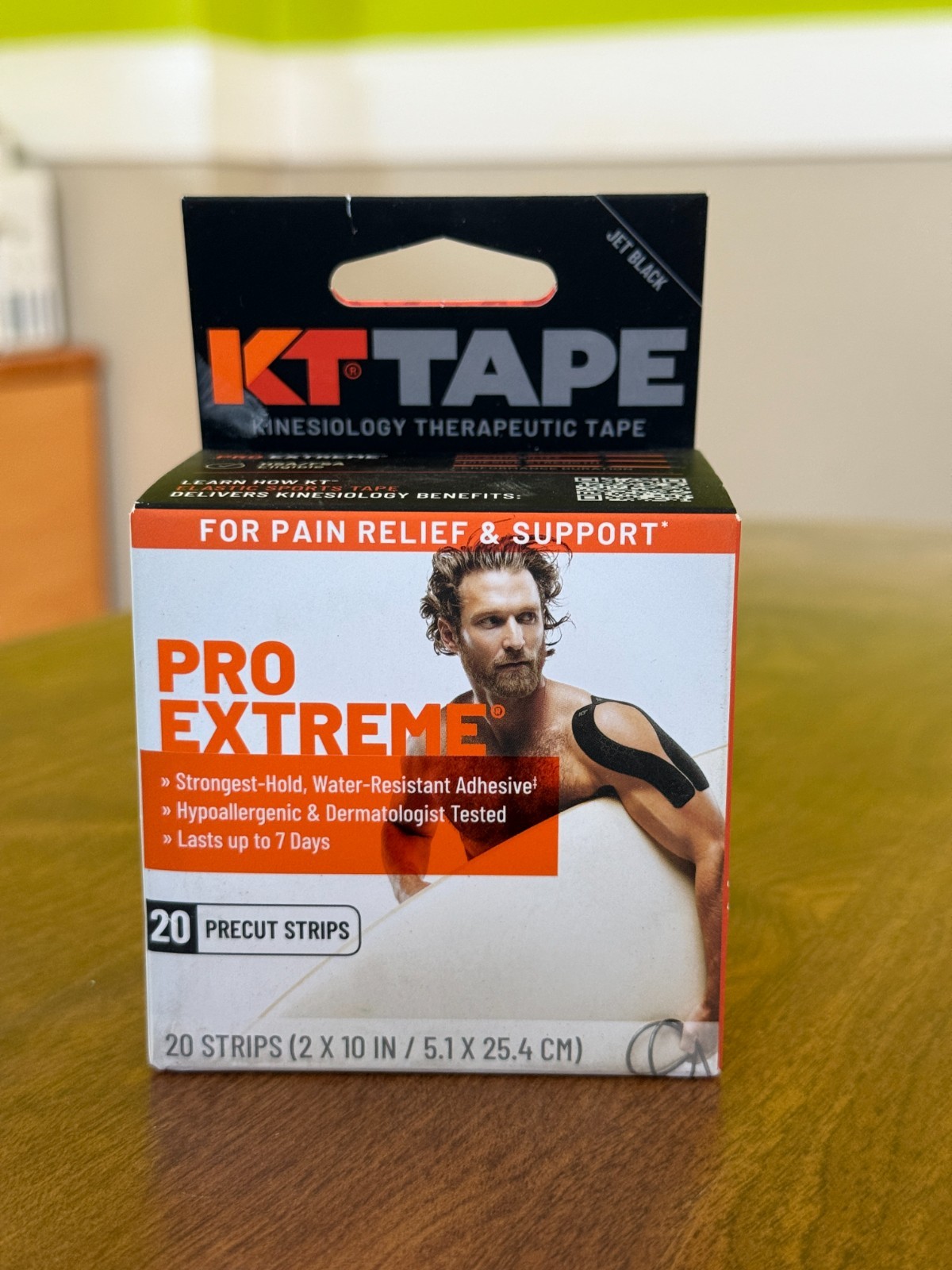 KT Tape Pro Extreme Kinesiology Tape – Jet Black, 20 Stripes