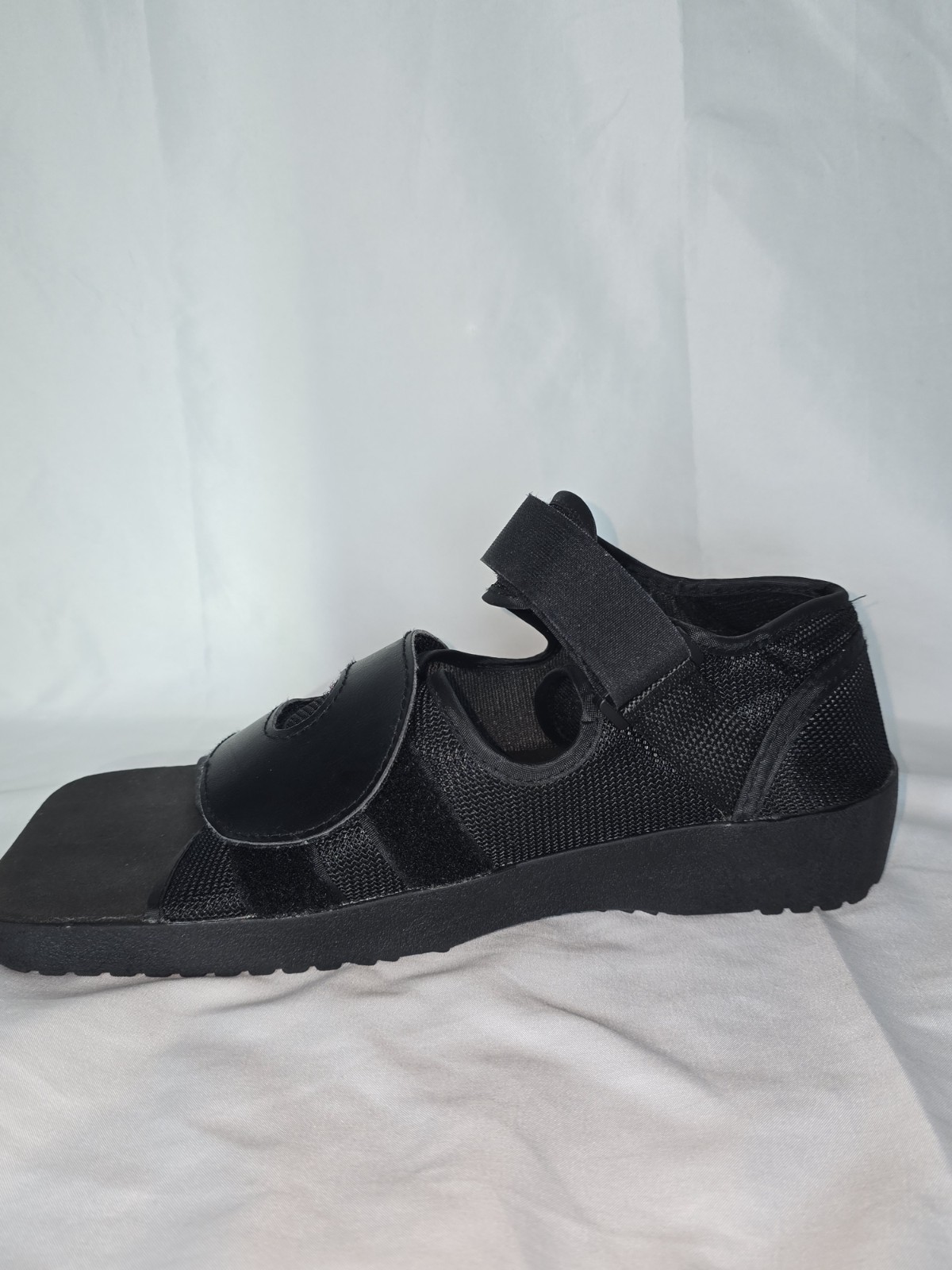 Breg Post-Op Walking Shoe Orthopedic Square Open Toe – Size Medium