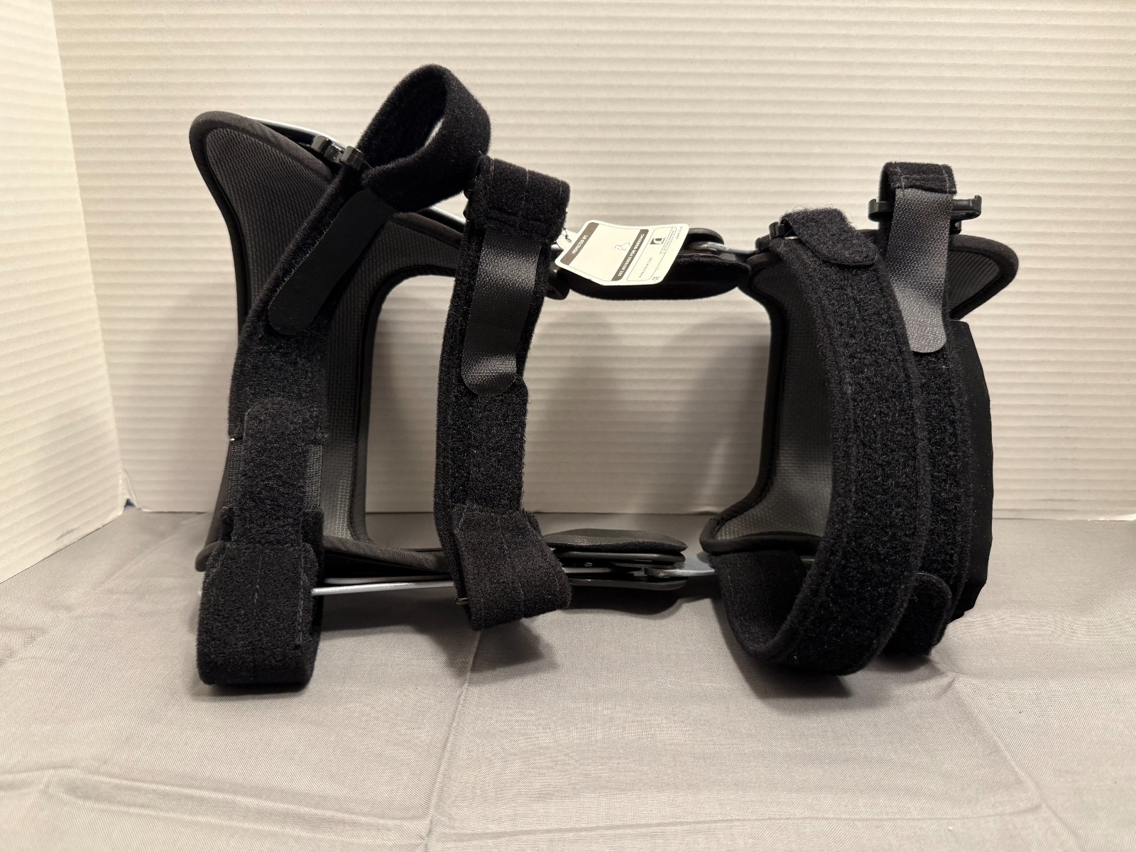 New OSSUR OAsys Carticare Adjustable Knee Brace XL RIGHT KNEE – Silver