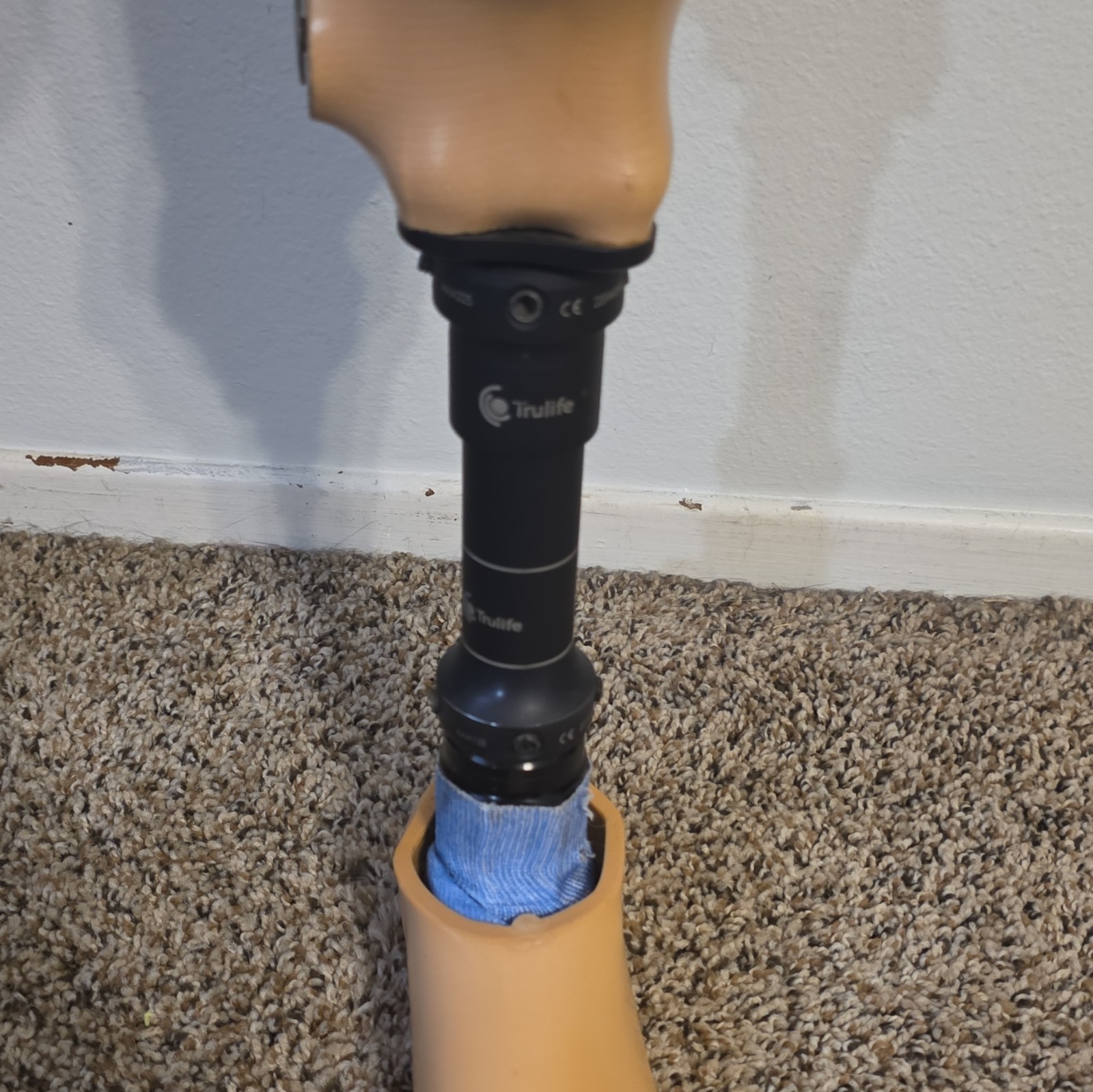 Trulife Adjustable Leg Orthosis Prosthesis w/ Foot Shell Black/Beige CE