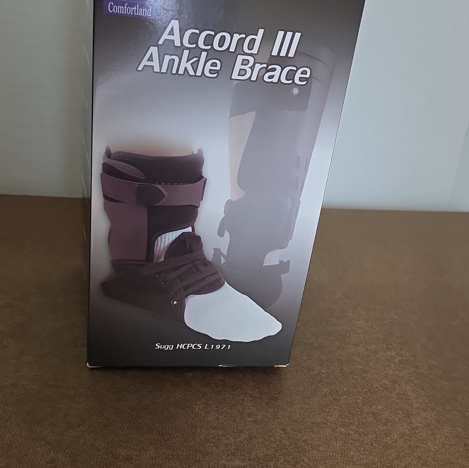 Comfortland Accord III Ankle Brace M Right Plastic Adjustable Breathable Black
