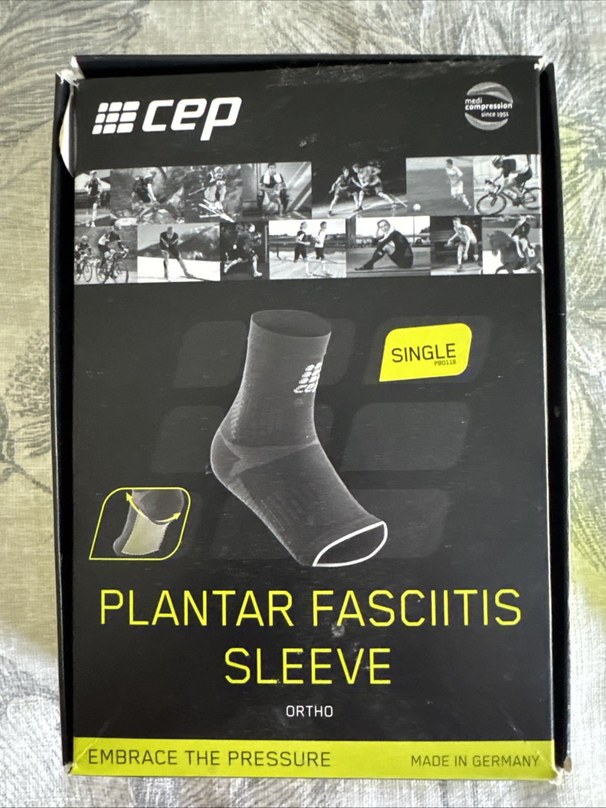 CEP Plantar Fasciitis Relief Support Sleeve (Black/Gray) Size I