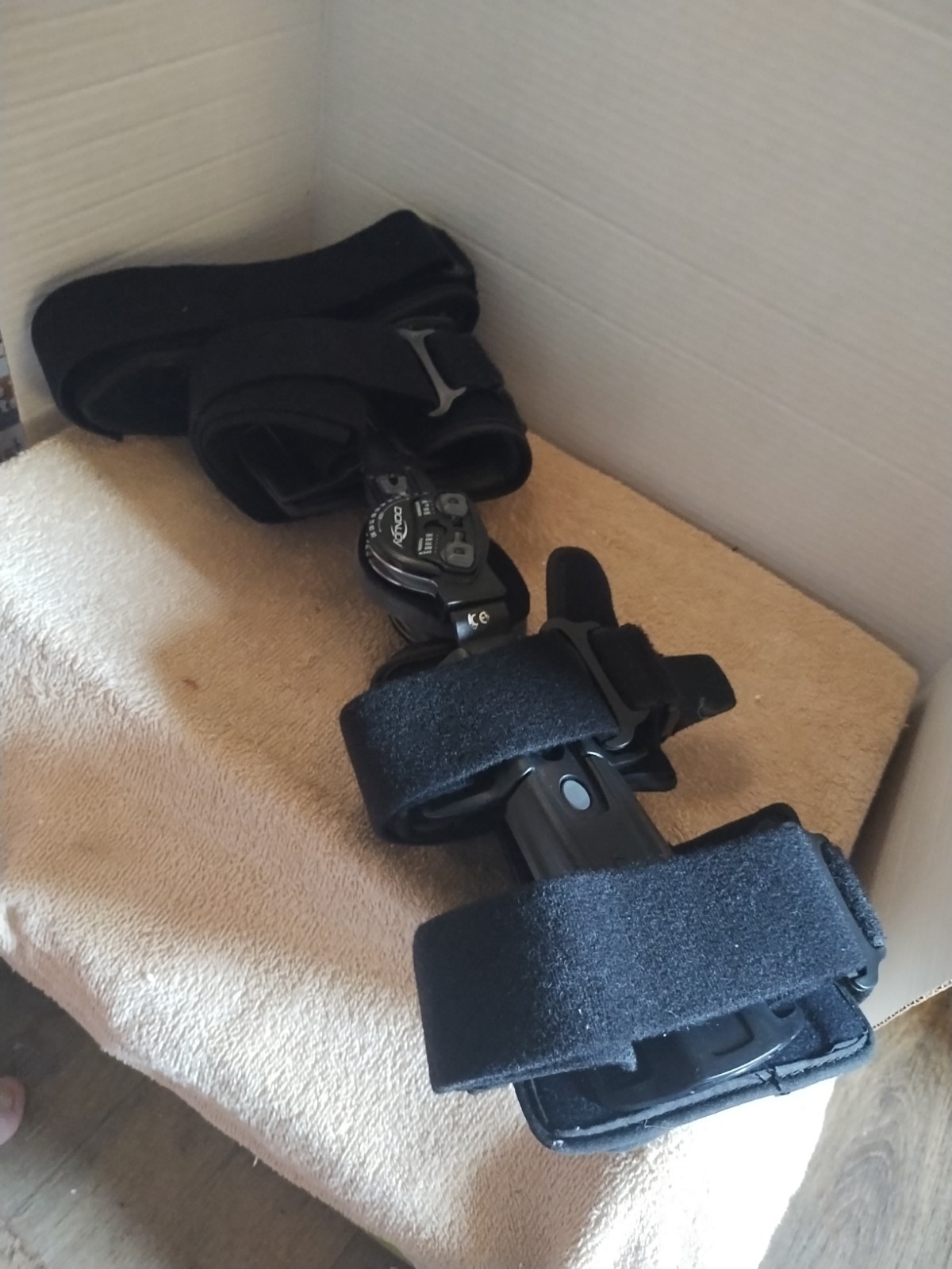 DonJoy X-ROM Adjustable Post-Op Knee Brace, Universal Fit