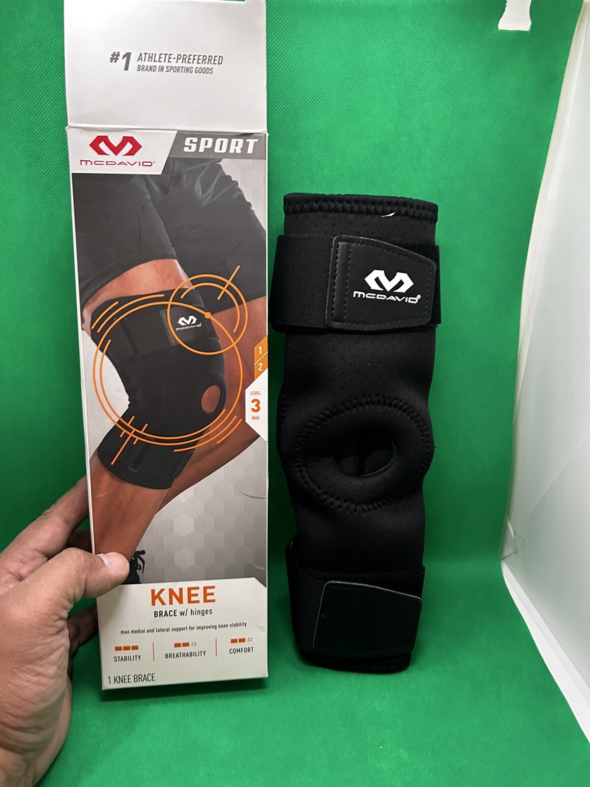 McDavid Knee Brace w/ Polycentric Hinges & Straps Size S/M