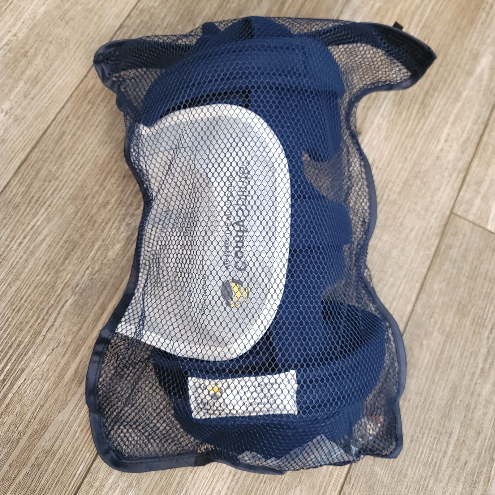 Comfy Splints Rest Hand W/Five Straps Finger Separator Included Adult Universal