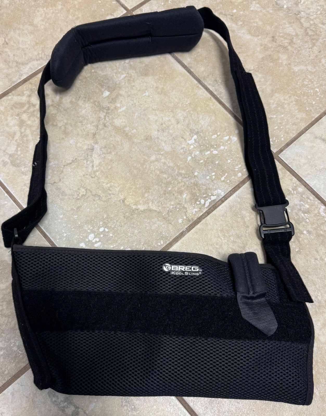 BREG Kool Sling Unisex Shoulder Sling Arm Sling Left Or Right – Black – Medium