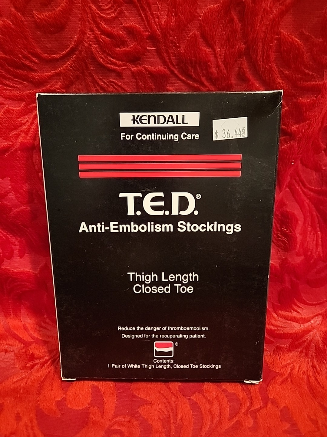 KENDALL TED Anti Embolism Thigh High CT Medium Regular White New In Box