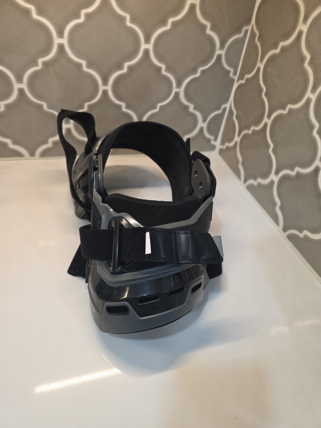 McDavid elite bio logix knee brace level 3+ Size Maximum+ 2Xlarge- Right