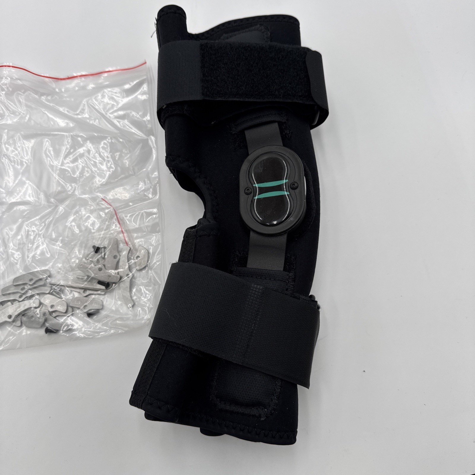 Hely & Weber Knapp Hinged Knee Brace Anterior Closure Large Short Model 5646 EUC