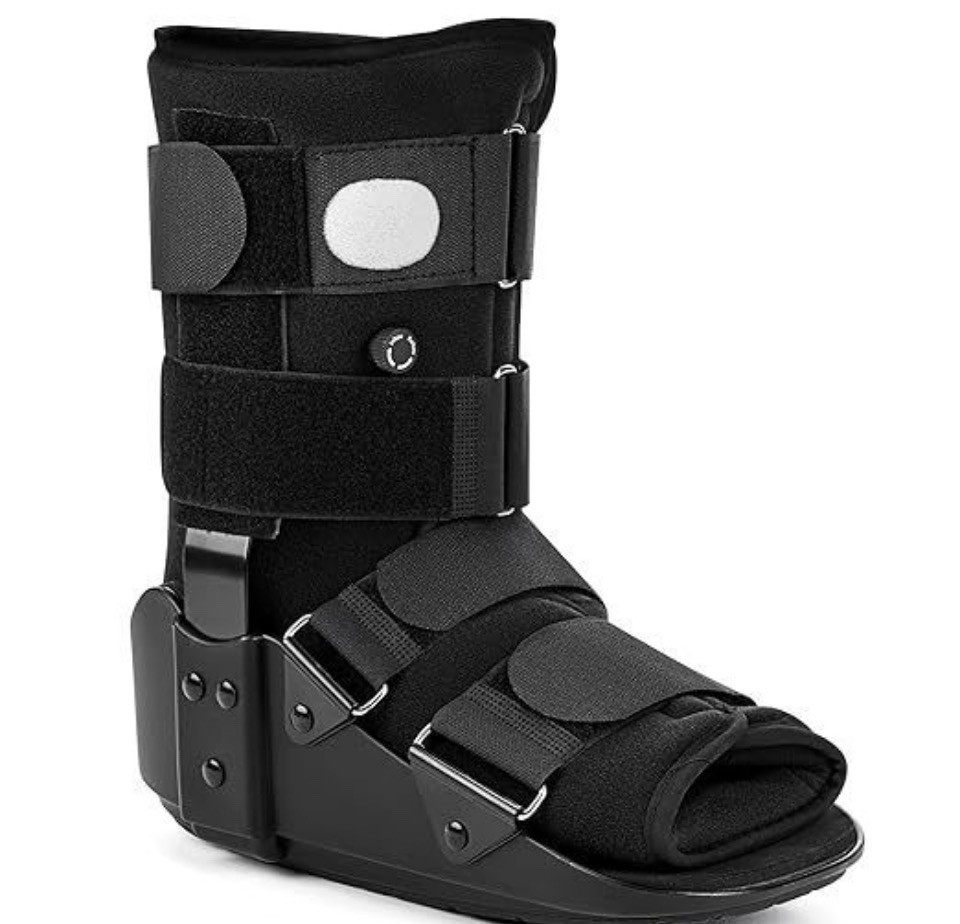 Black Adjustable Plastic Walking Boot Brace Foot/Ankle Immobilizer Size L