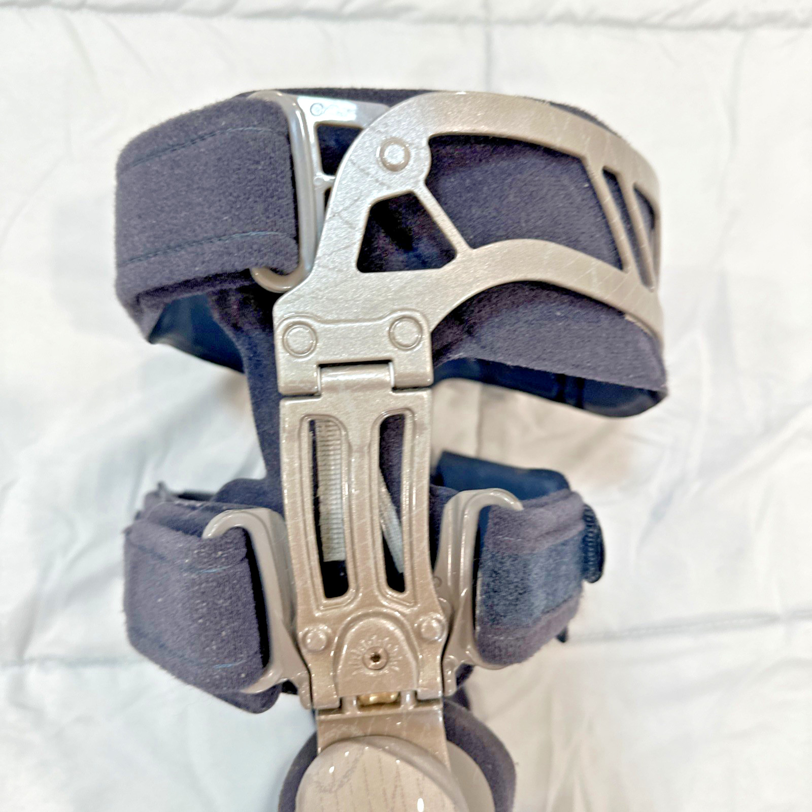medi M.4S OA Varus Right XL Extra Large Right Knee
