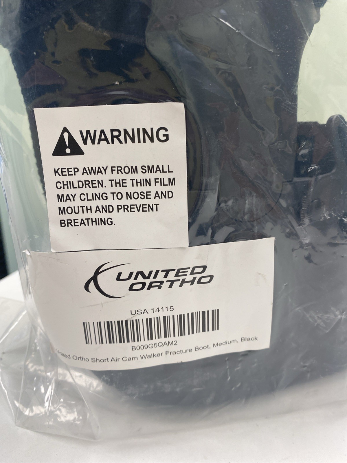 United Ortho USA14115 Short Air Cam Walker Fracture Boot, Medium, Black