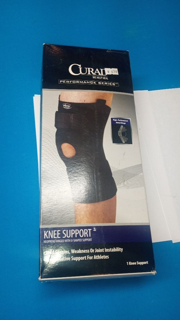 Curad Knee Support Neoprene Pull-Over w/Open Patella, MEDIUM 14-15 INCH