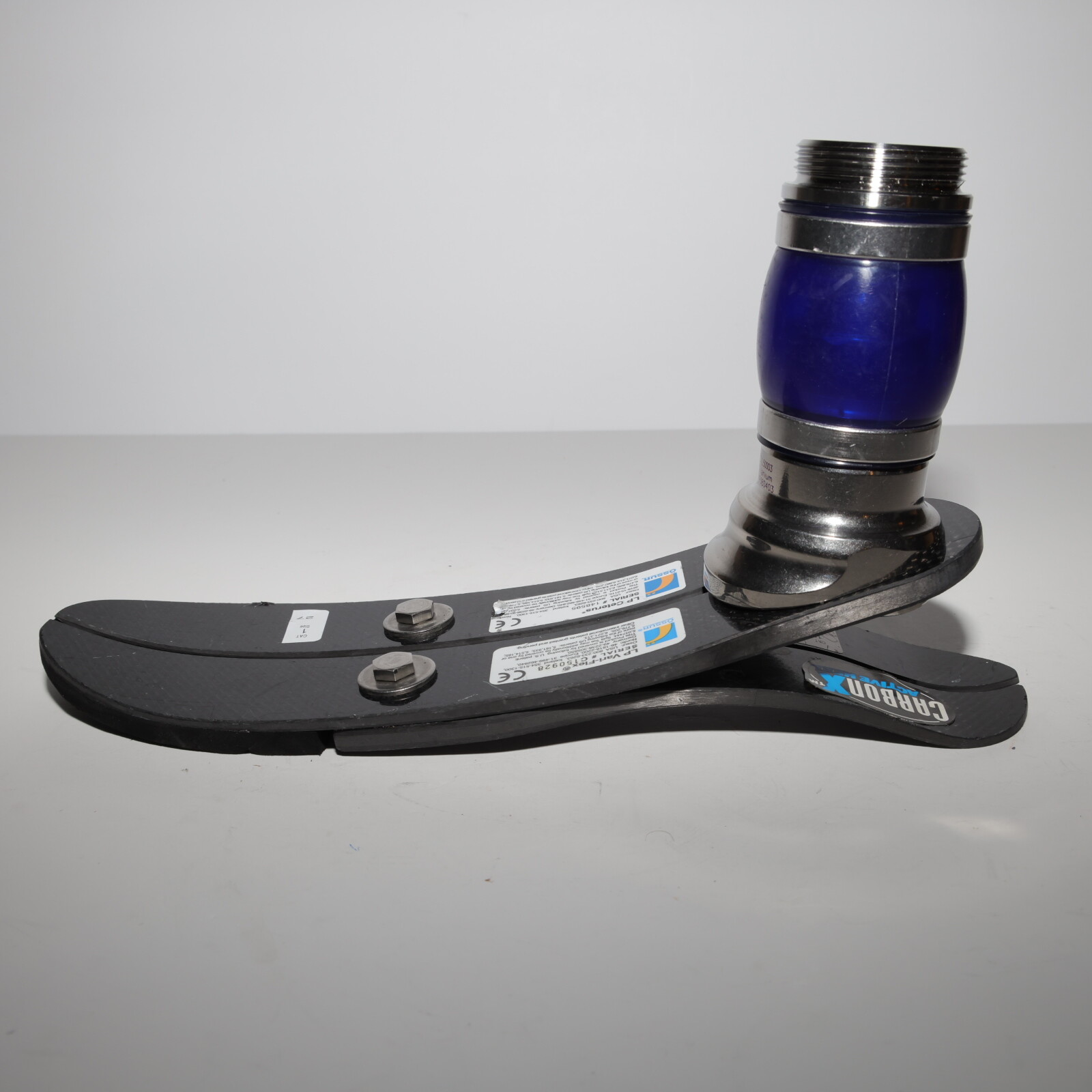 MINT OSSUR VARI-FLEX LP PROSTHETIC FOOT with CETERUS SHOCK PYLON Sz 27 / CAT 1