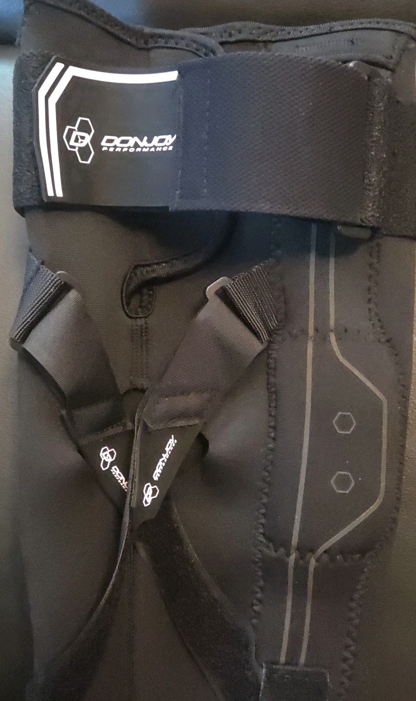 DonJoy Performance Bionic Elbow Brace II Size Large Blck New In Open Damaged Box