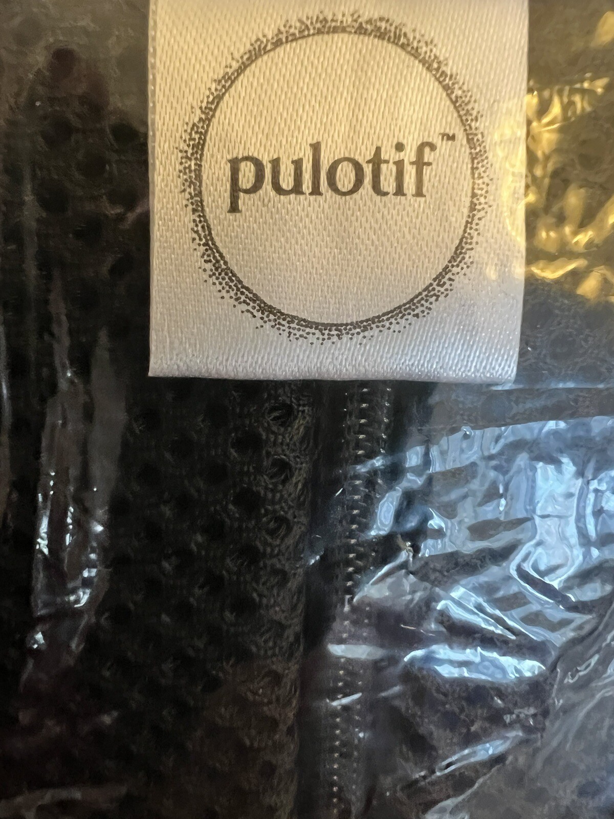 Memory Foam Lumbar Support Pillow with Embroidered American Flag – New – PULOTIF