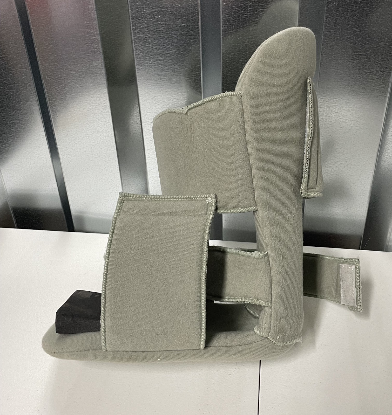 Padded 90 Degree Night Splint Sleeping Boot Plantar Fasciitis Medium Adjustable