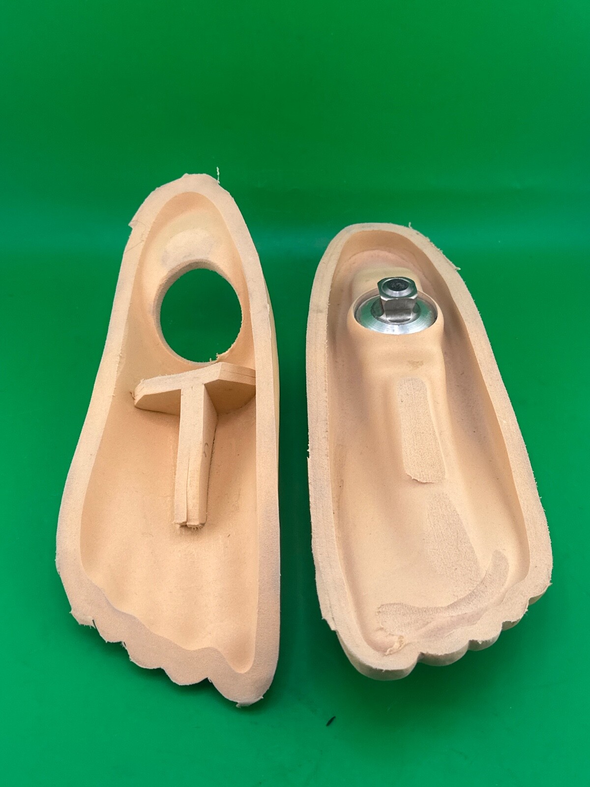 Left prosthetic foot. Size 25, 25cm. K1 prosthetic foot
