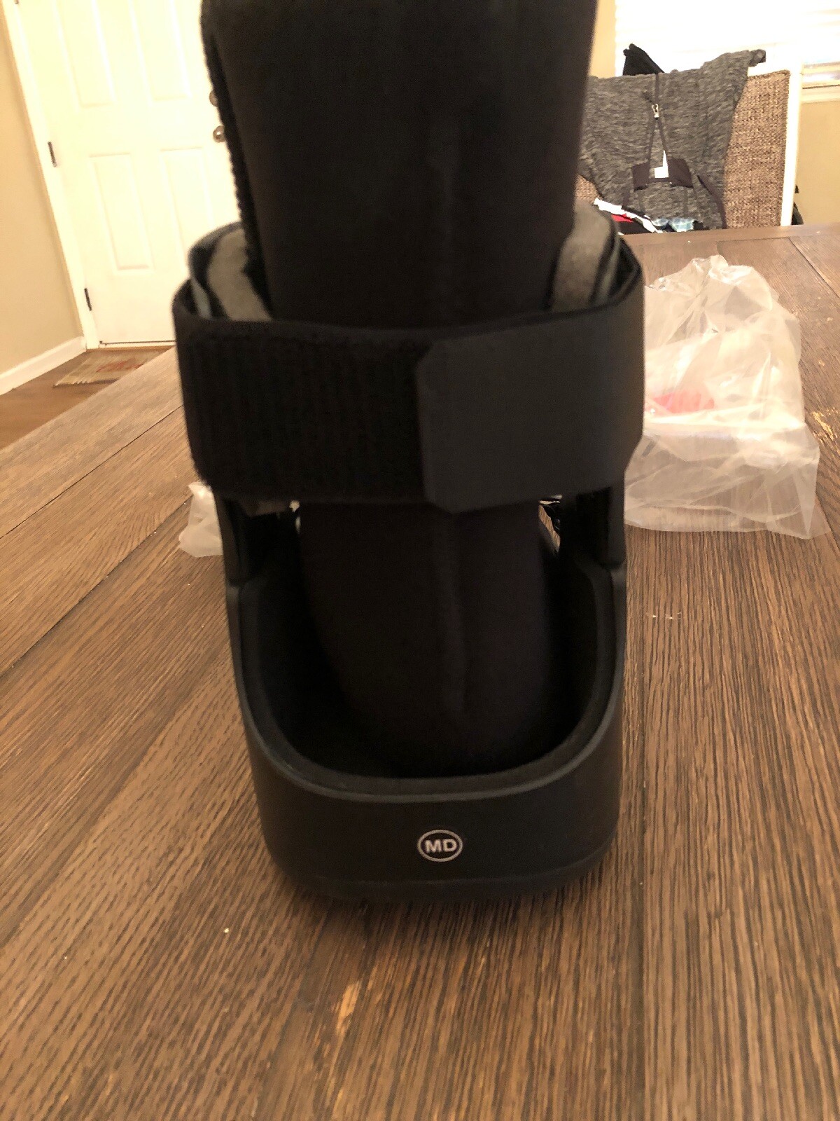 Coreline Fixed Short Cam Walker Boot Size Medium With Plastic Uprights CL0214