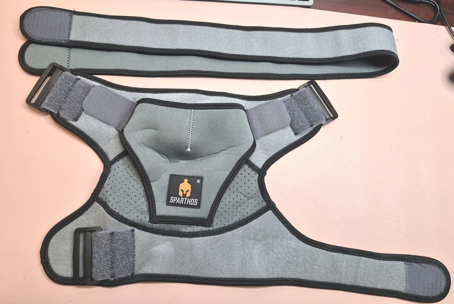 ****Sparthos Shoulder Brace/Adjustable Support Sleeve for Torn Rotator Cuff,