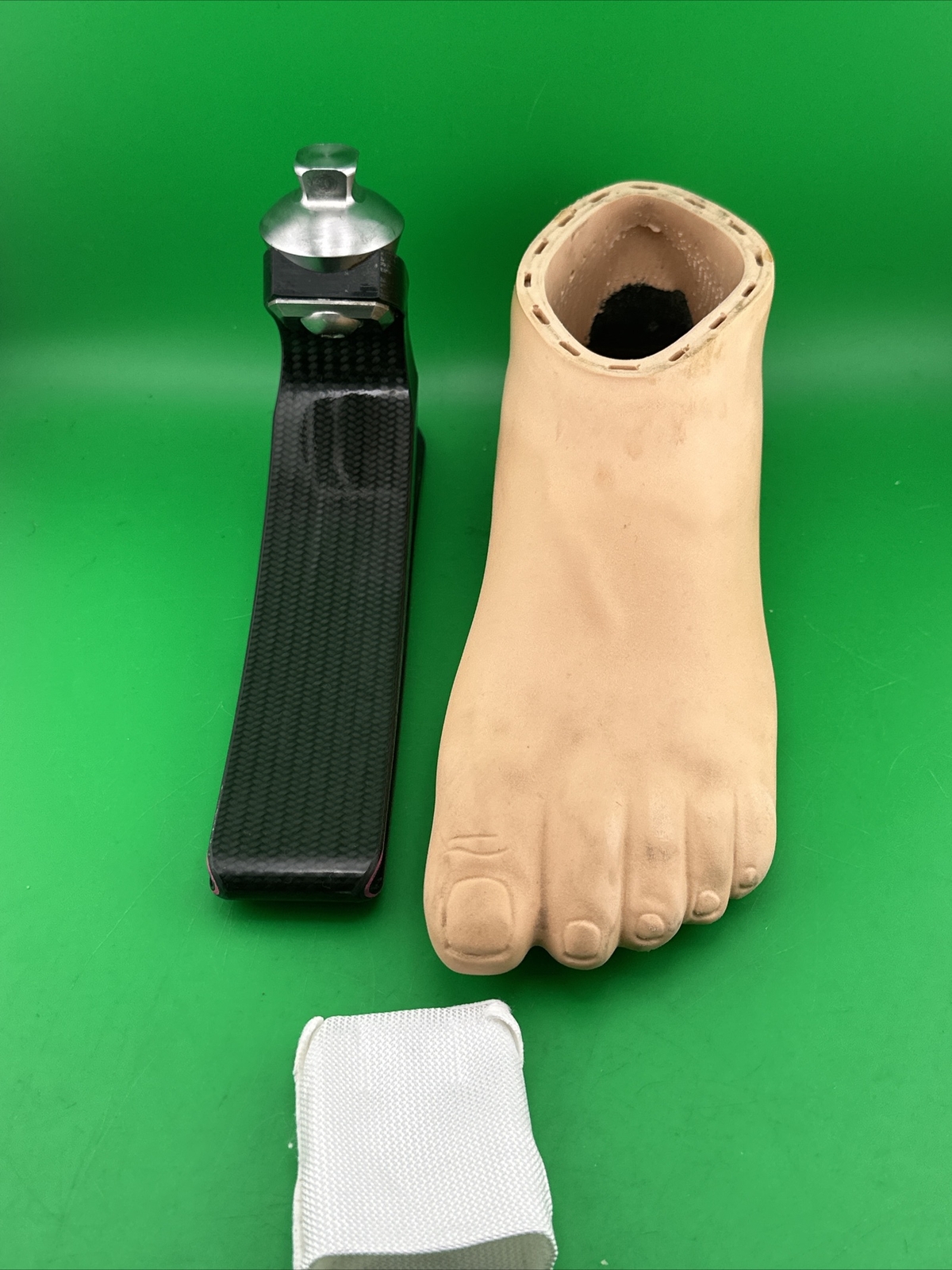ossur medi panthera Prosthetic Foot. Size 26. Category 2. Left Shell.