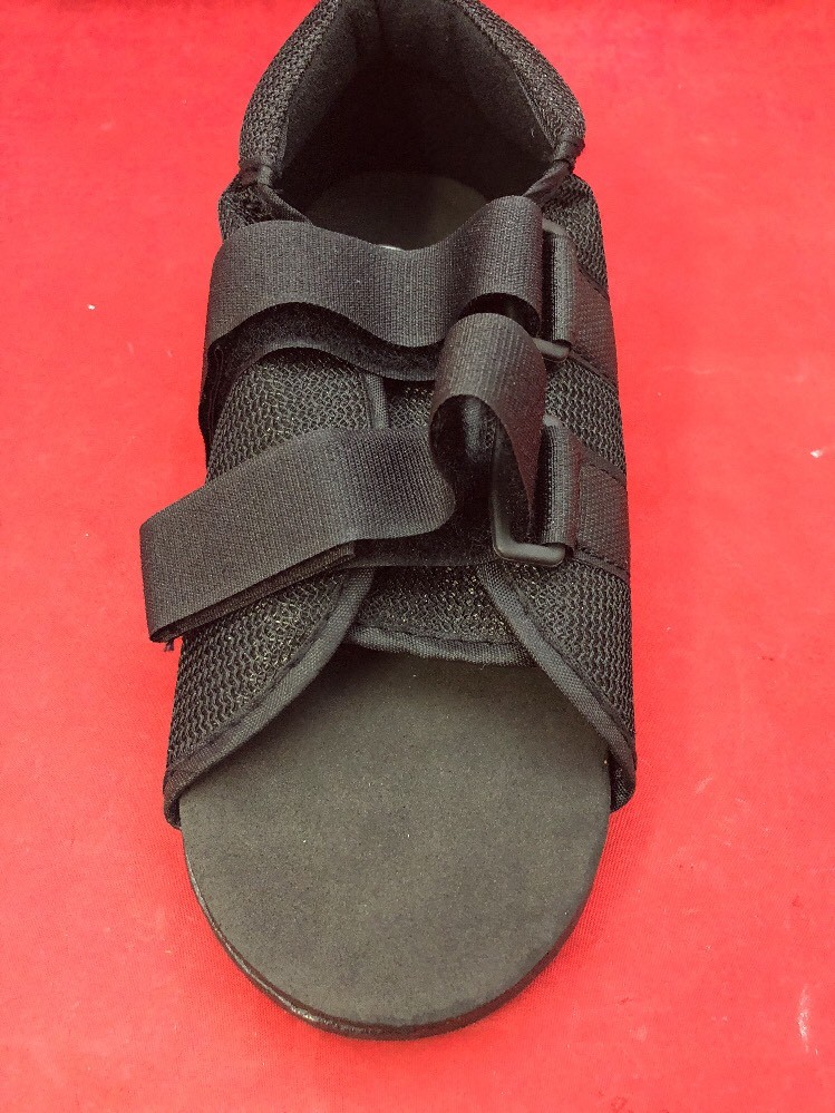 ONE NEW TETRA MEDICAL 1414-11 Orthopedic Post-Op Shoe Left/Right Female Small