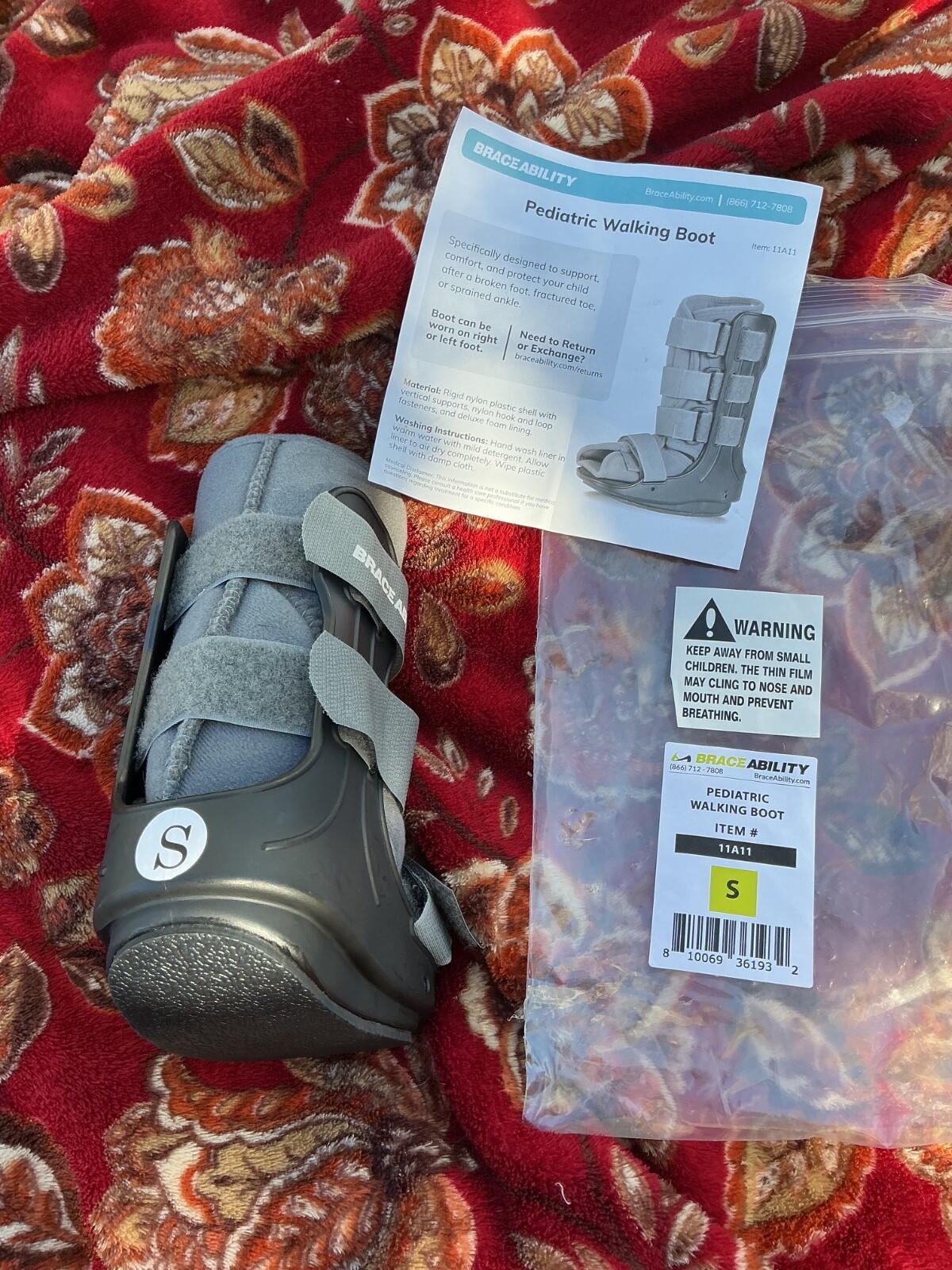 BraceAbility Pediatric Walking Boot Small 3-4 Orthopedic Walker for Injuries