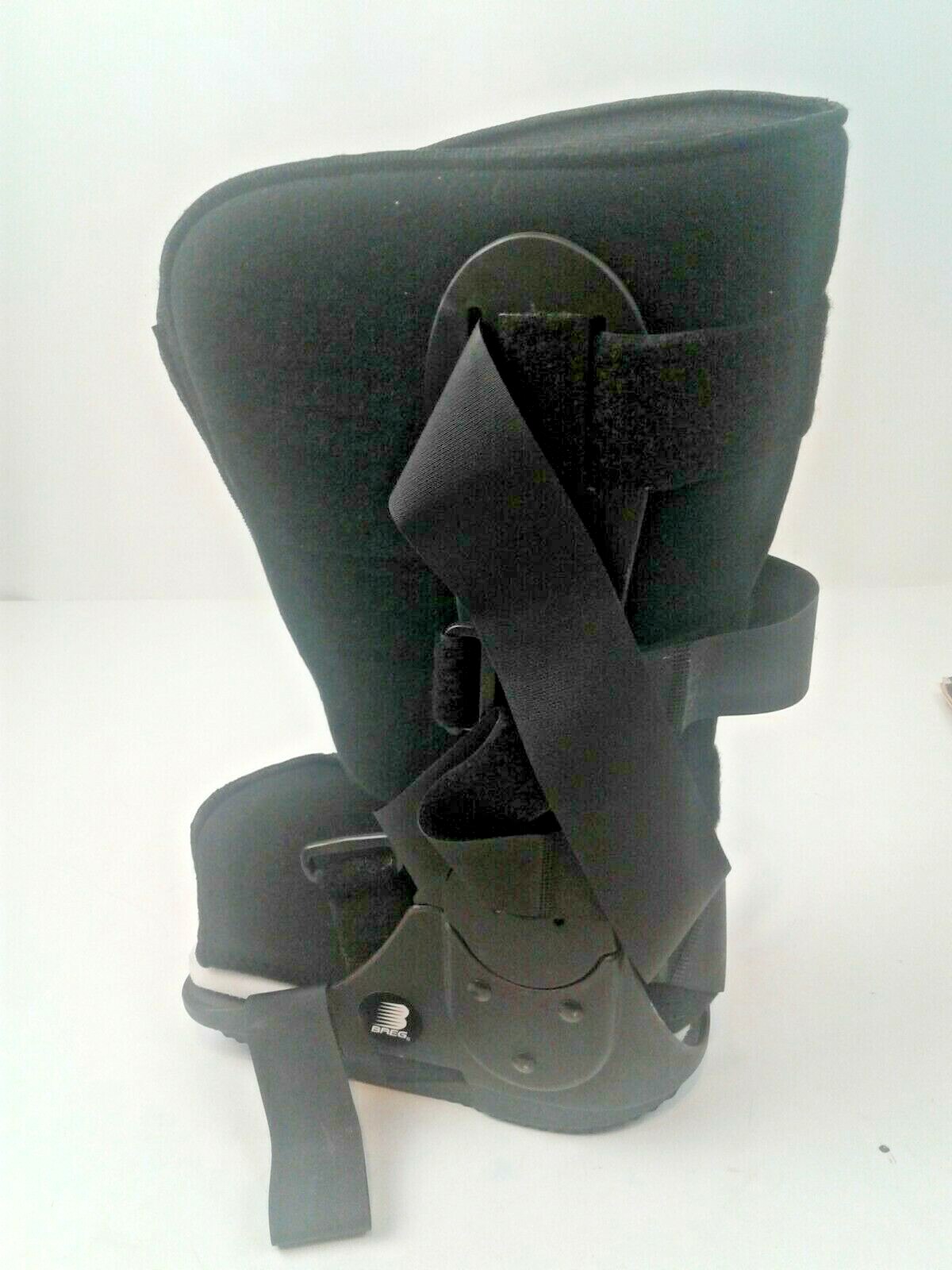 Breg Control Range of Motion Walking Boot 19907 Small – Black – Adjustable Ankle