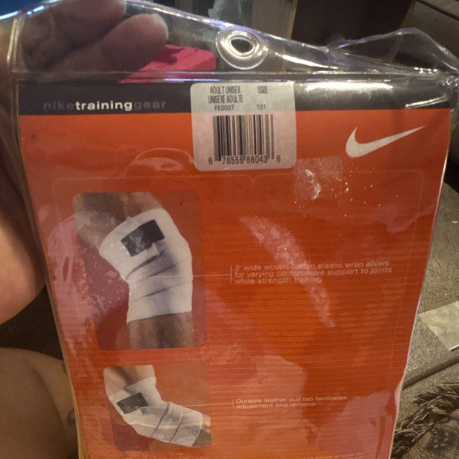 Nike Training Compression Support Wrap Knee/Elbow White/Black One Size FE0007