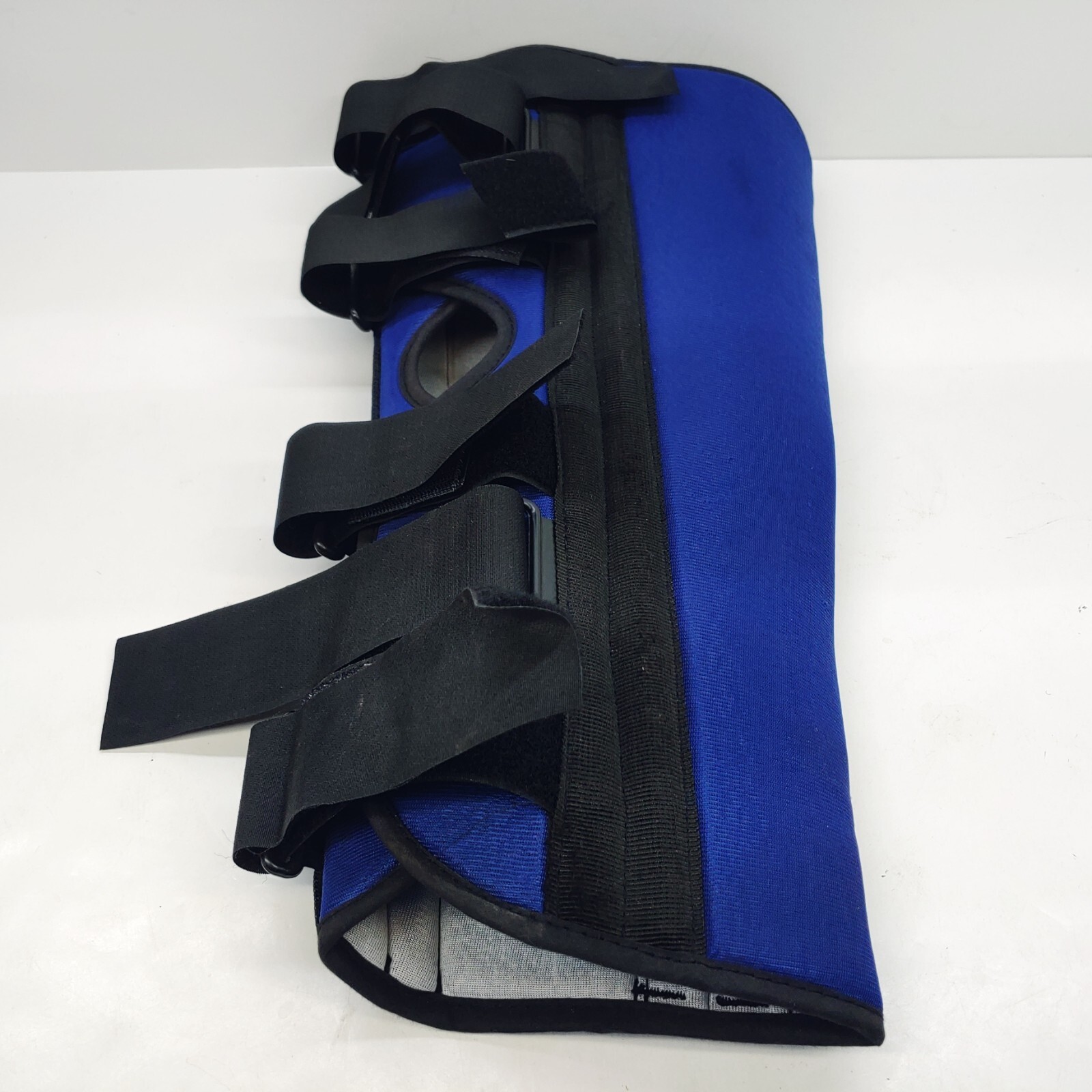 Large Leg Knee Brace Immobilizer Blue Adjustable Straps 20″ Long 18″-20″ Circ.