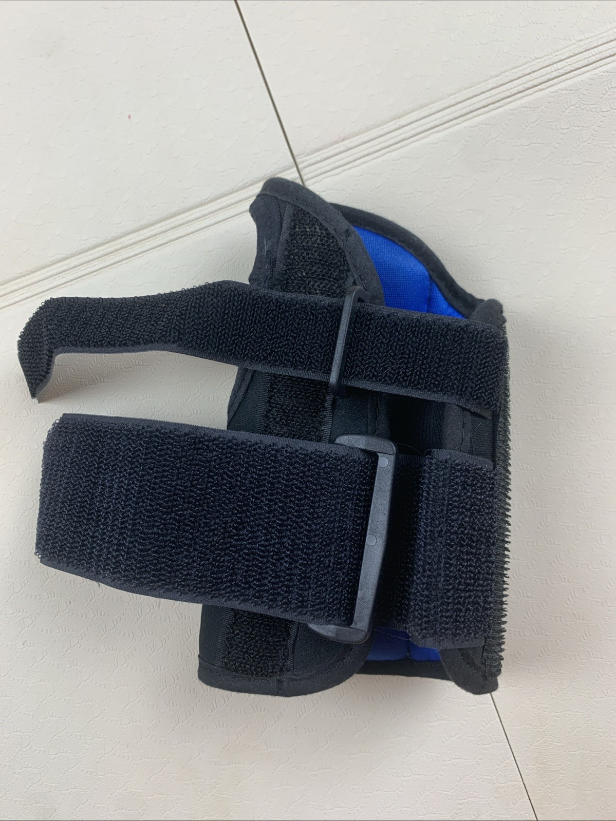 Adjustable Hand Wrist Brace Support Sprain Splint Carpal Tunnel Sprain Arthritis