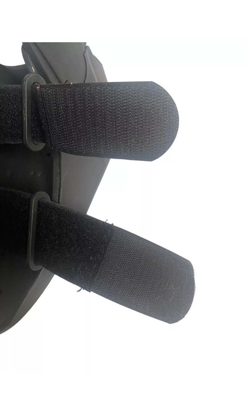 United Ortho Medium Right Foot Low Profile Ankle Foot Boot Shell Only